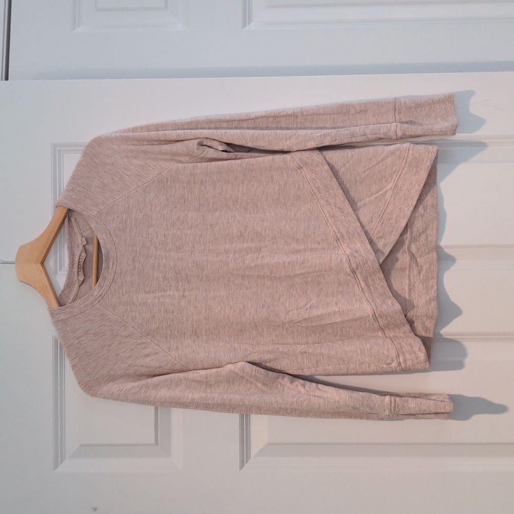 Small Athleta Beyond Soft Criss Cross Sweatshirt Light Pink